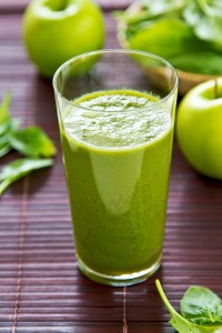bigstock-Spinach-And-Apple-Smoothie-42648043